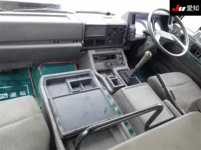 Isuzu TRUCK