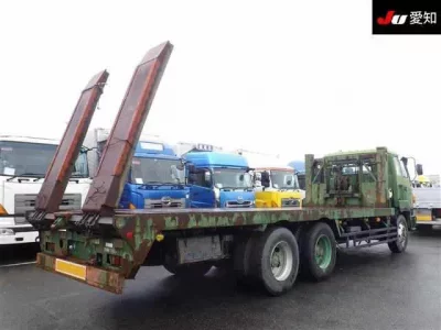 Isuzu TRUCK