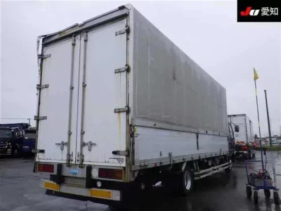 Mitsubishi FUSO FIGHTER