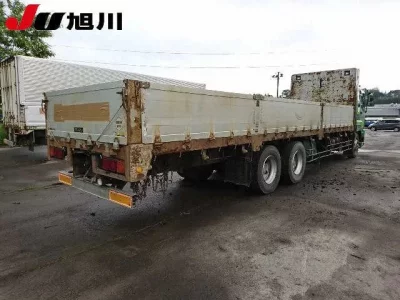 Isuzu GIGA