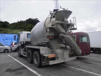 Isuzu GIGA