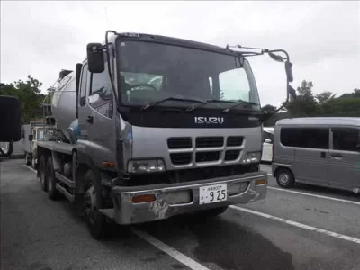 Isuzu GIGA