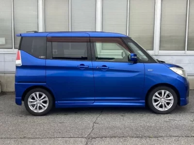 Mitsubishi DELICA D2