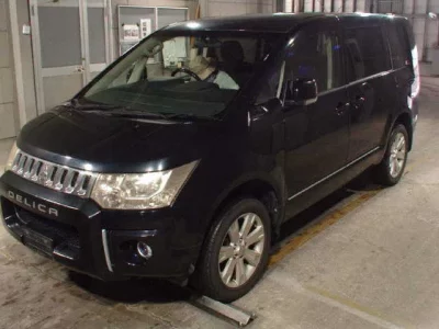 Mitsubishi DELICA D5