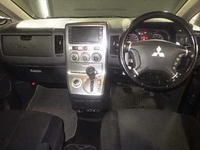 Mitsubishi DELICA D5