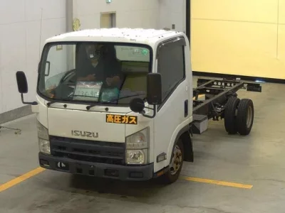 Isuzu ELF