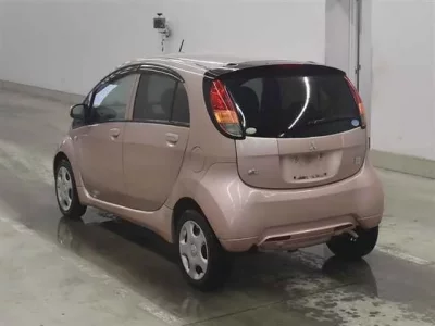 Mitsubishi I