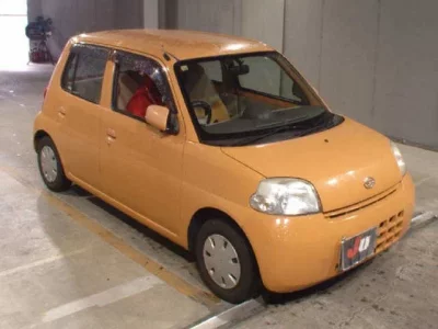 Daihatsu Esse