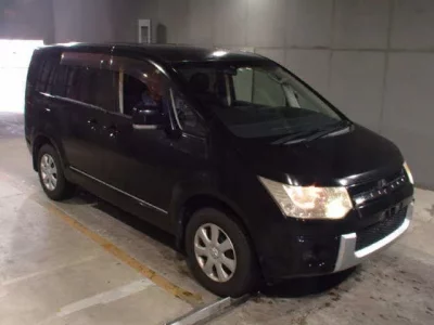 Mitsubishi DELICA D5
