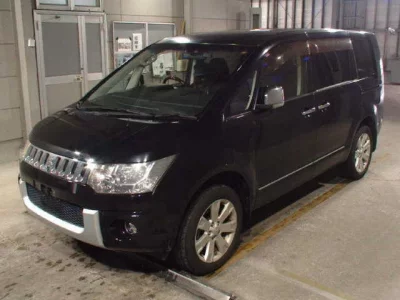 Mitsubishi DELICA D5