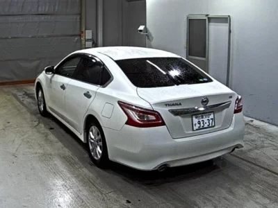 Nissan TEANA