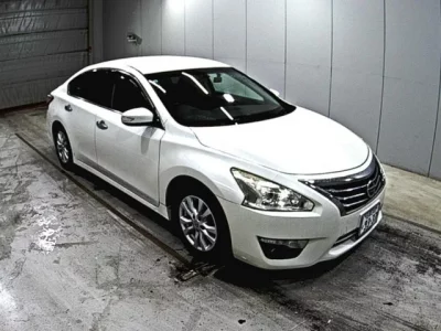 Nissan TEANA