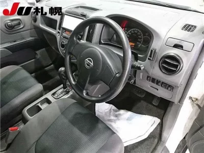 Nissan AD