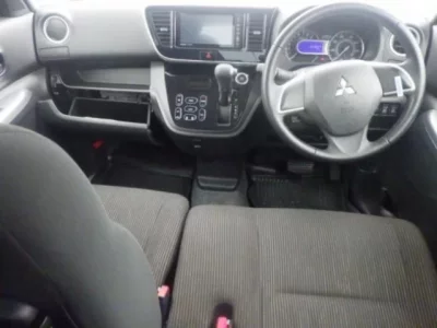Mitsubishi EK SPACE