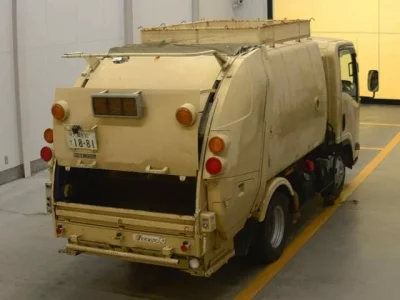 Isuzu ELF
