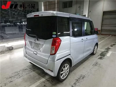 Mitsubishi EK SPACE