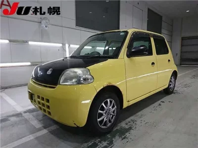 Daihatsu Esse