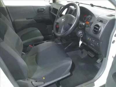 Nissan AD
