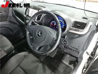 Mitsubishi DELICA D2