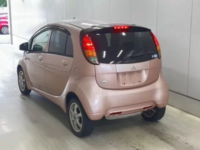 Mitsubishi I