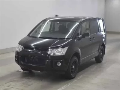 Mitsubishi DELICA D5