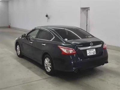 Nissan TEANA