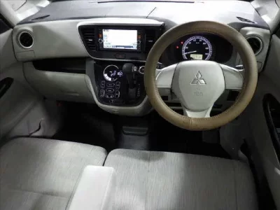 Mitsubishi EK SPACE