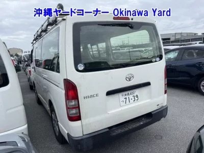 Toyota HIACE VAN