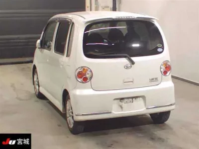 Daihatsu MOVE LATTE