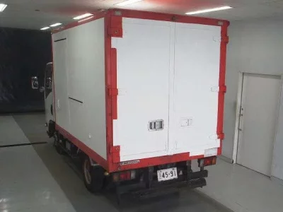 Isuzu ELF