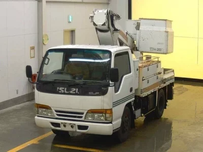 Isuzu ELF