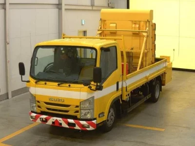 Isuzu ELF