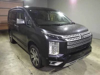 Mitsubishi DELICA D5