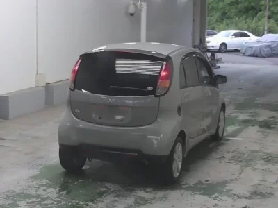 Mitsubishi I