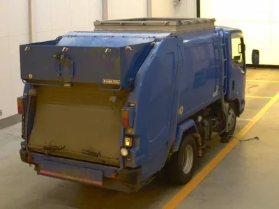 Isuzu ELF