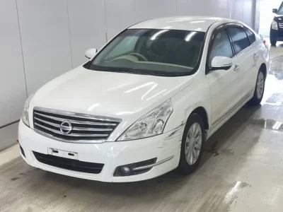 Nissan TEANA