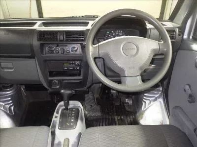 Nissan CLIPPER VAN