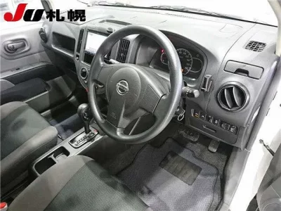 Nissan AD