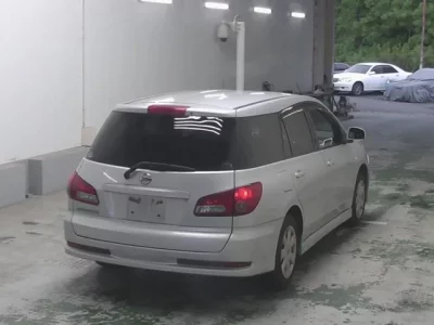 Nissan WINGROAD
