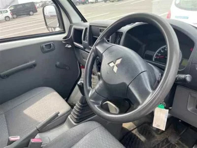 Mitsubishi MINICAB TRUCK