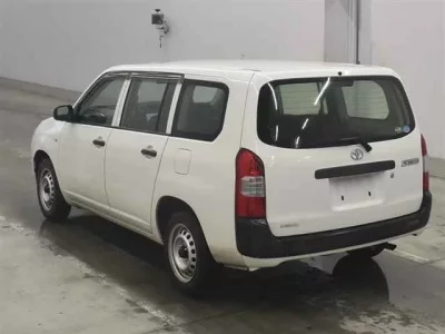 Toyota SUCCEED