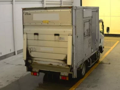 Isuzu ELF