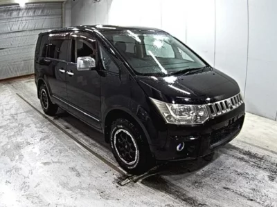 Mitsubishi DELICA D5