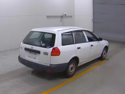 Nissan AD