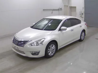 Nissan TEANA
