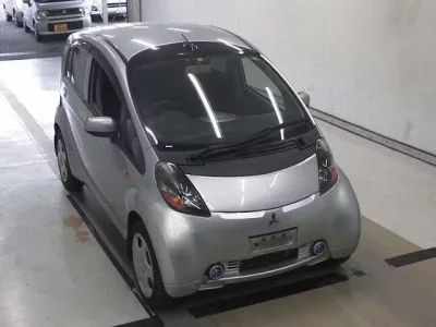Mitsubishi I