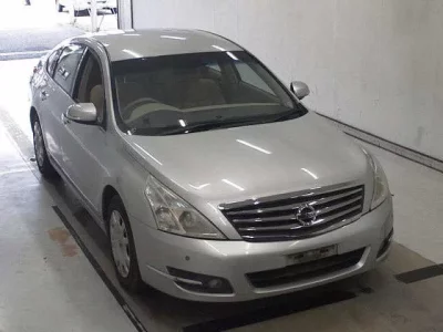 Nissan TEANA