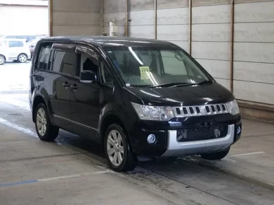 Mitsubishi DELICA D5
