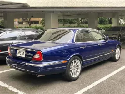 Jaguar XJ SERIES