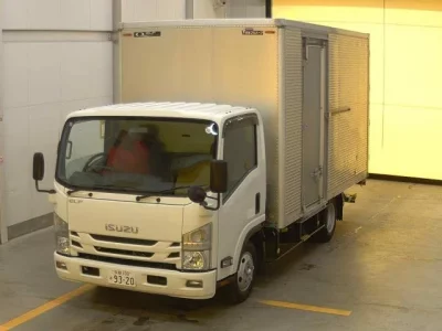 Isuzu ELF